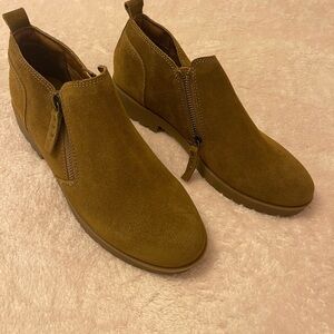 Women's Tan Suede Ankle Boots